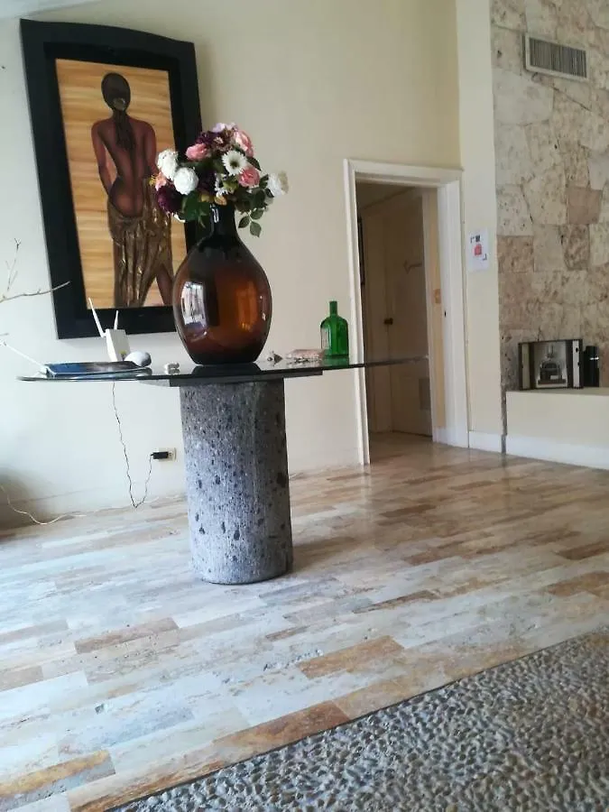 Konukevi Casa Isabella Otel Cozumel